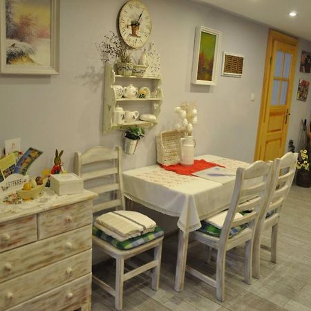 Cztery Pory Roku Apartment Jezow Sudecki Luaran gambar